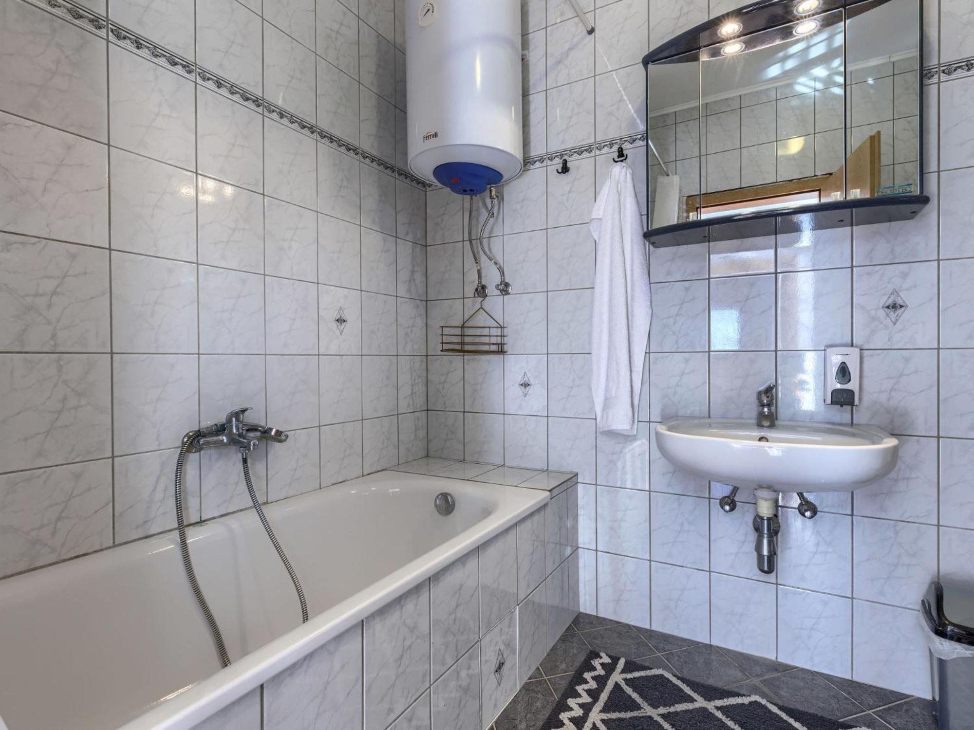 Rubil By Interhome Ferienhaus Poreč